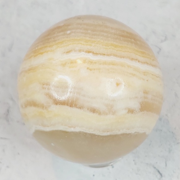 Yellow Onyx Sphere | Clarity • Confidence • Joyful Energy - Picture 4 of 6